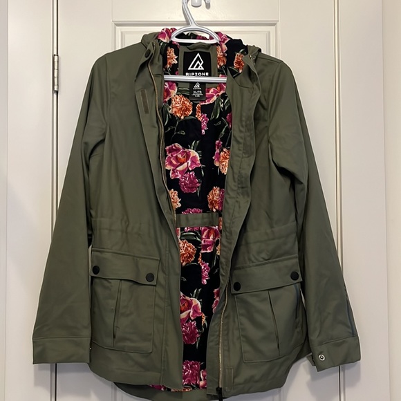 Beautiful soft hooded parka with floral insides. - Picture 2 of 4